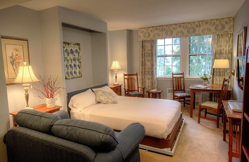 Suite bedroom at Geneva On The Lake.