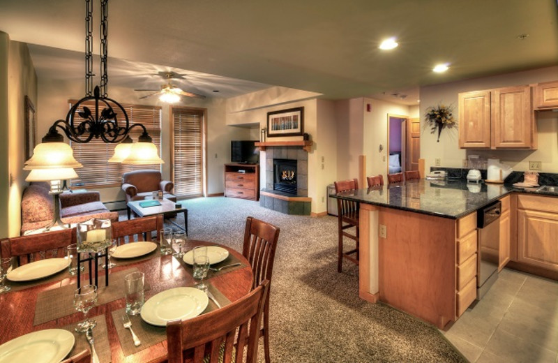 Grand Timber Lodge living room area