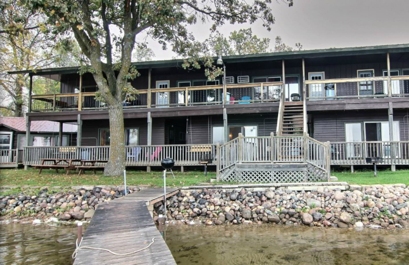 Exterior view of Whaley's Resort & Campground.