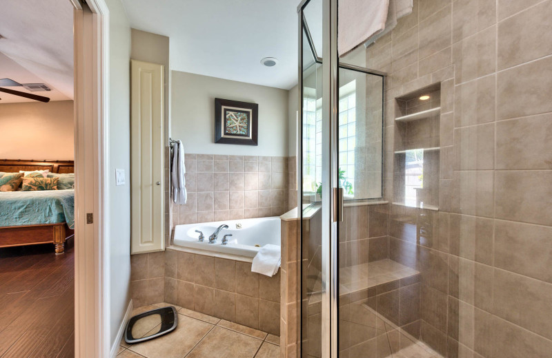 Rental bathroom at Naples Florida Vacation Homes.