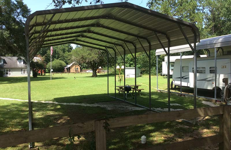 RV campground at Berry Creek Cabins.