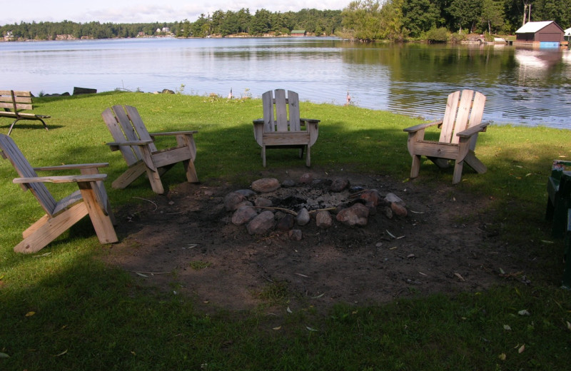 Fire pit at Pinehurst Motel & Cottages.