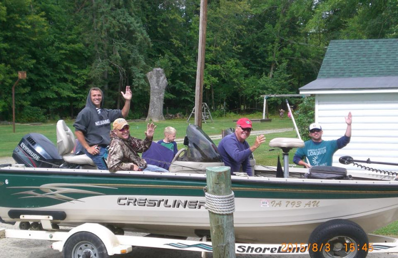 Boating at Cedarwild Resort.