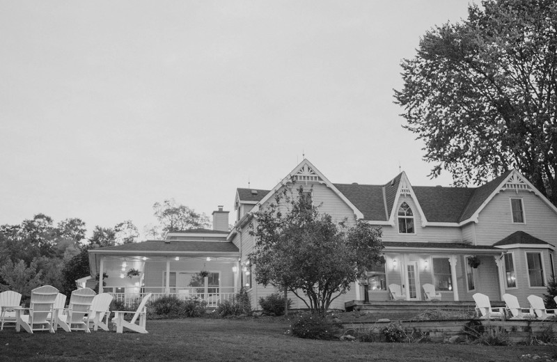 Historic Port Cunnington Lodge & Resort.