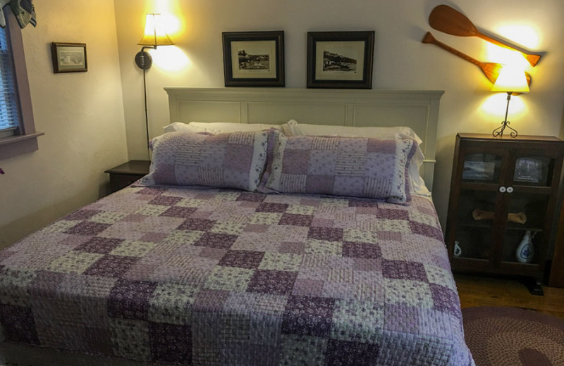 Guest room at Folkestone Inn B&B.