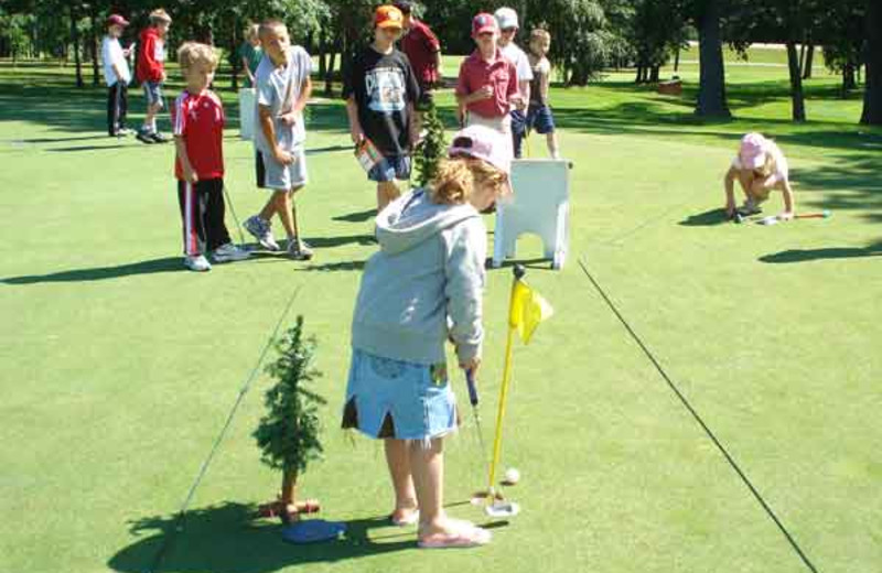 Golf at Cragun's Resort and Hotel on Gull Lake.