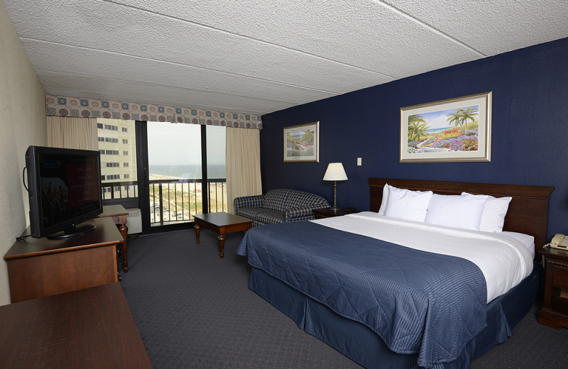 Guest room at Clarion Resort Fontainebleau.
