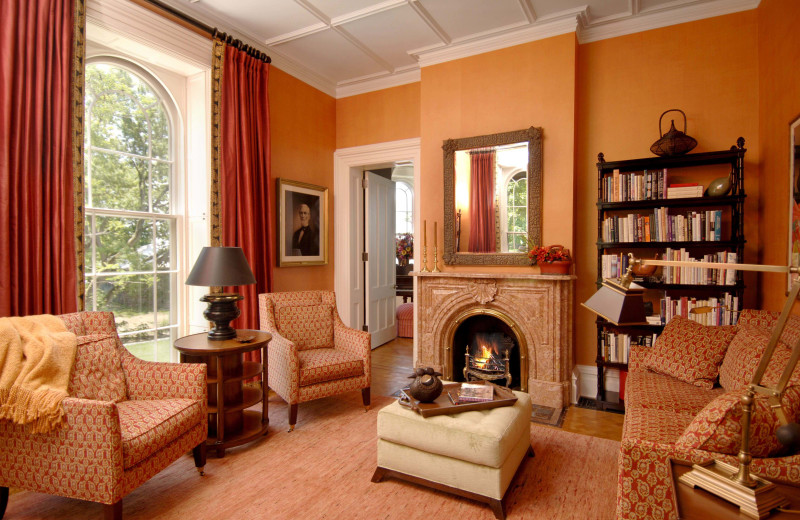 Guest living room at The Inns of Aurora.