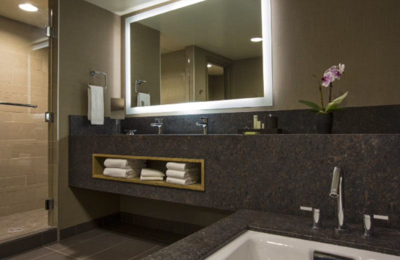 Suite Bathroom at Hyatt Regency 