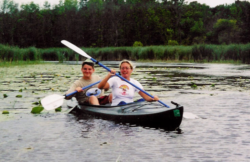 Canoeing at Battle View Resort.