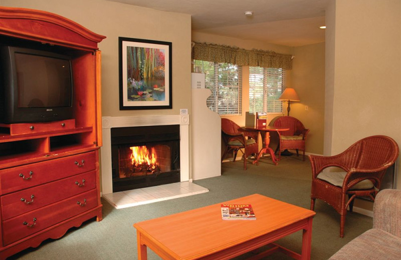 Small Suite living room at Cambria Pines Lodge.