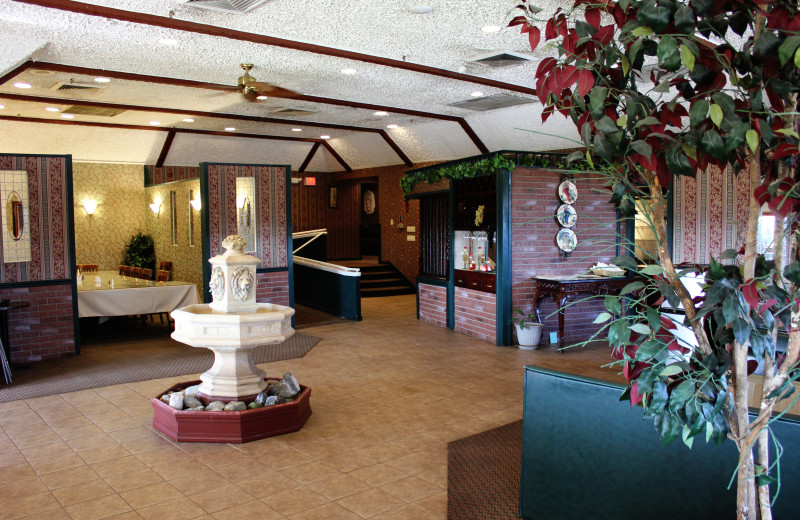 Interior of Presque Isle Inn 