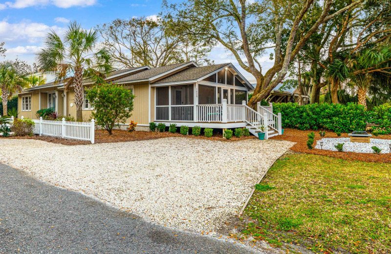 Exterior view of Real Escapes Properties - Landfall Cottage.