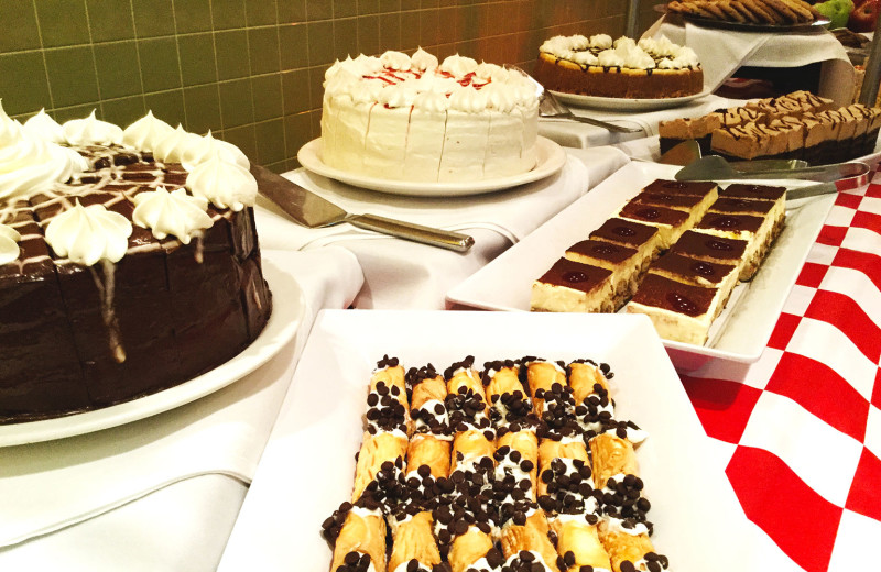 Desserts at Holiday Inn Resort Orlando Suites - Waterpark.