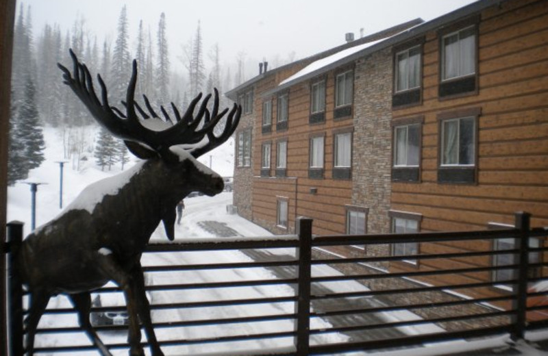 Exterior view of Grand Lodge at Brian Head.