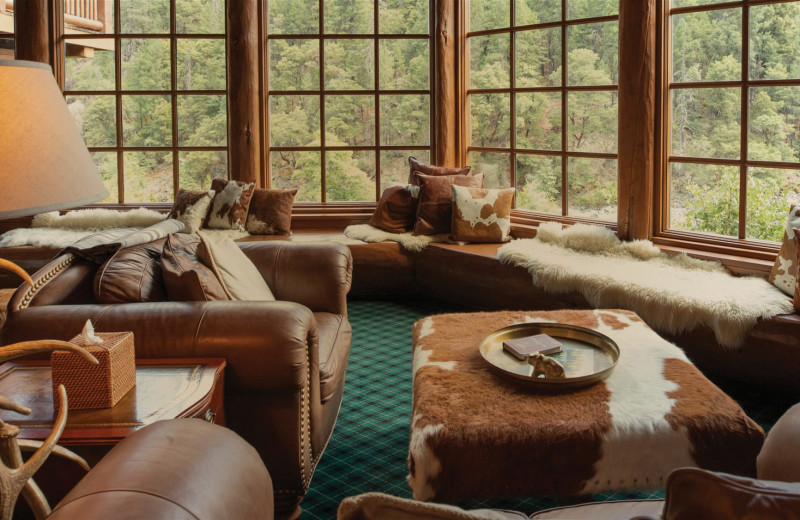 Guest room at Scott River Lodge.