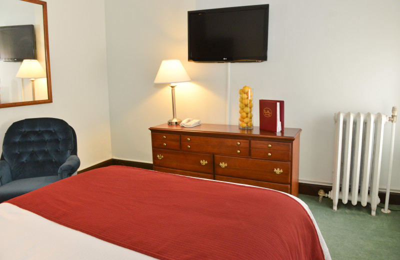 Guest room at Penn Wells Hotel & Lodge.