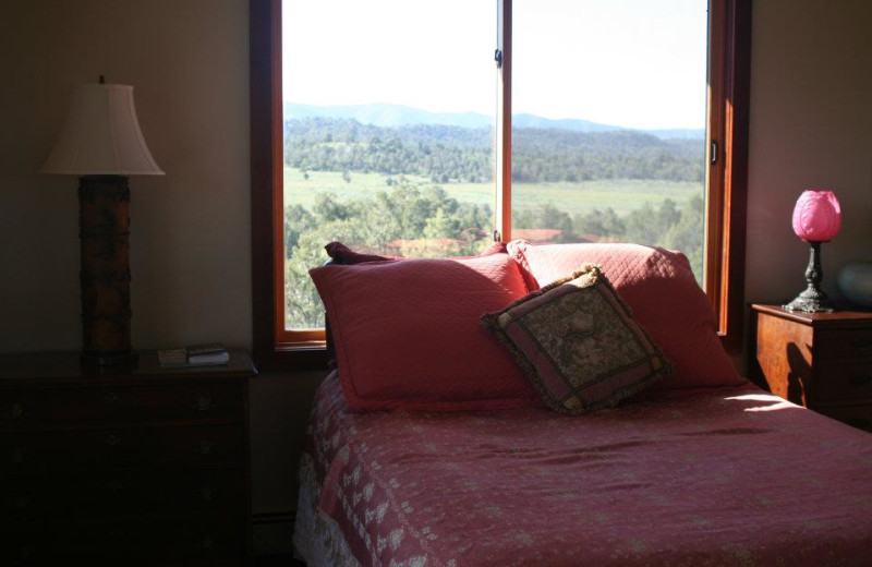 Guest Room at Willowtail Springs