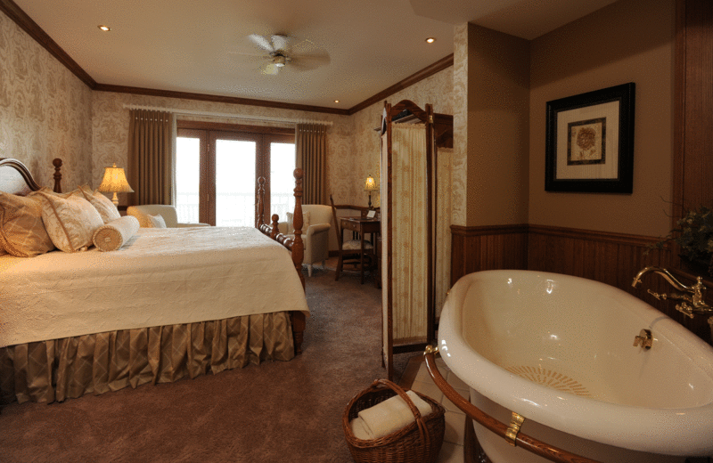Jacuzzi guest room at The Geneva Inn.