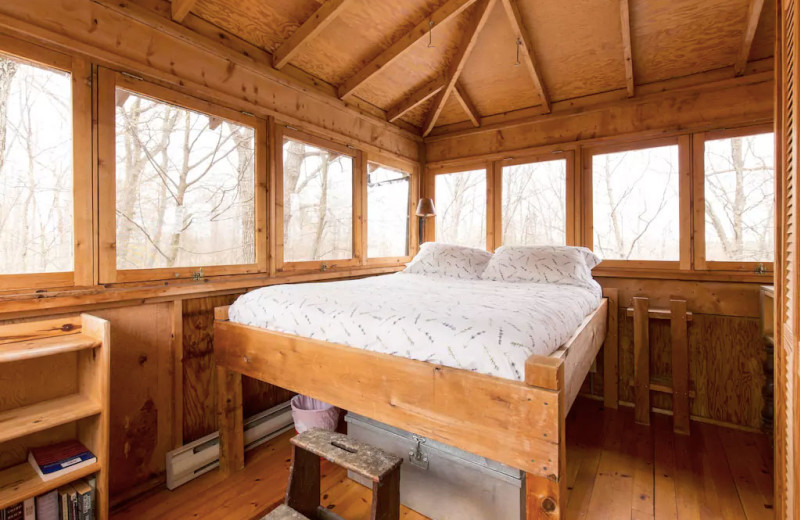 Cottage bedroom at Bobs Lake Cottages.