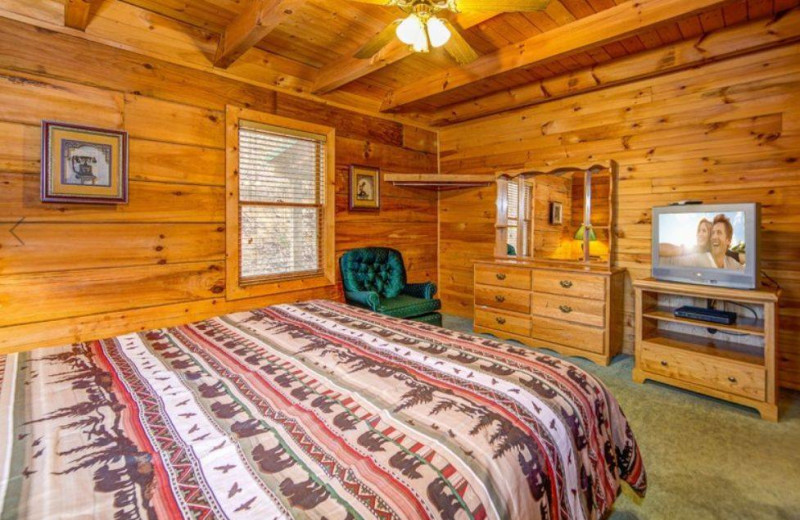 Cabin bedroom at TNT Cabin Rentals.