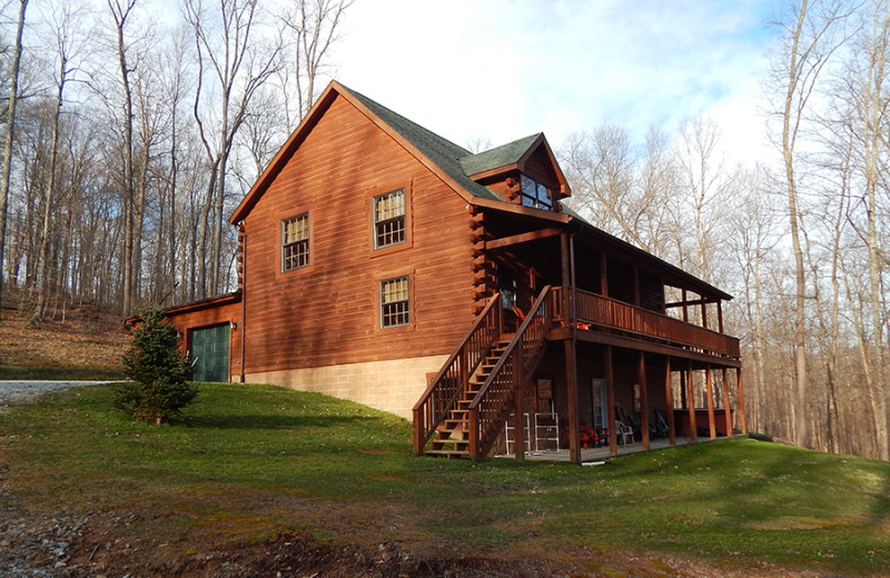 Cabin exterior at Cut Above Cabins.