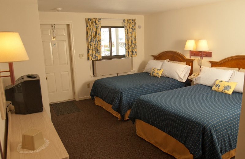 Two double size beds at Sands by the Sea.