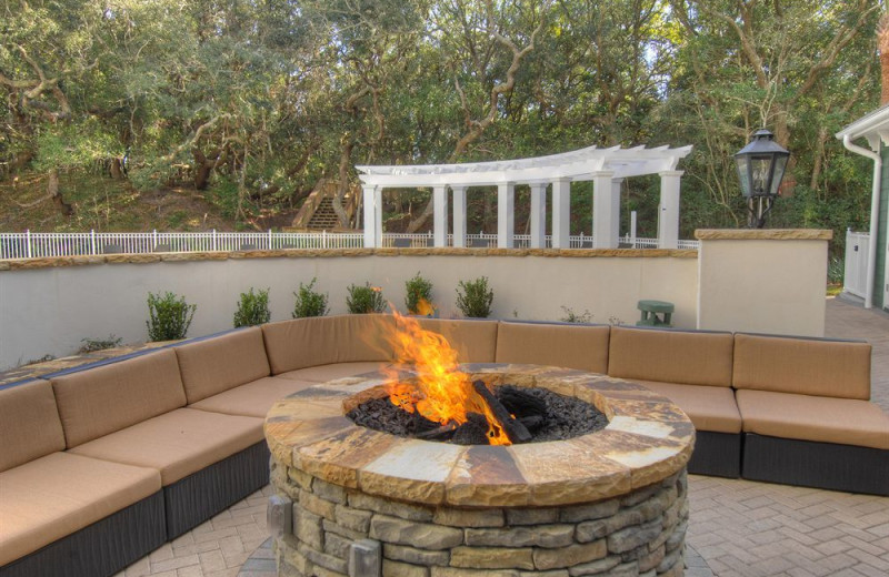 Fire pit at Hampton Inn & Suites Jekyll Island.