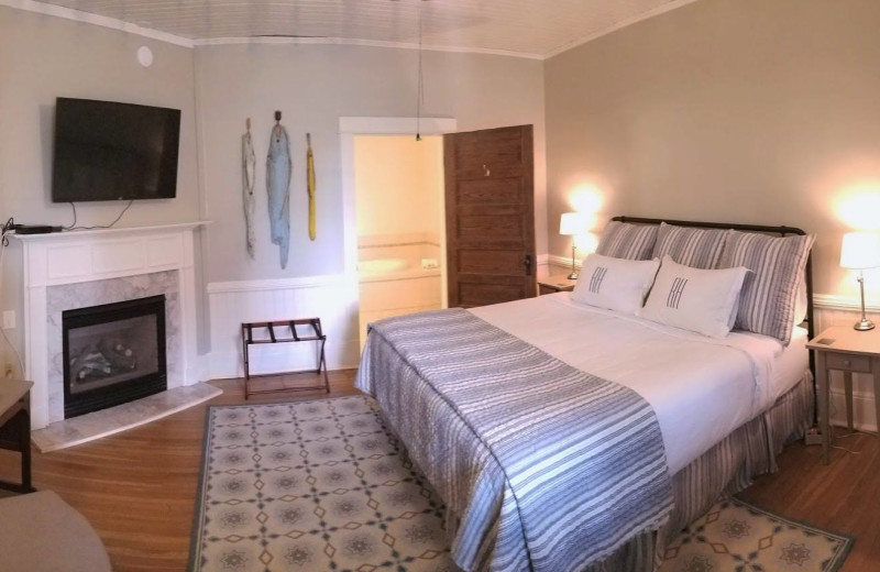 Guest room at Rosemary House Bed 