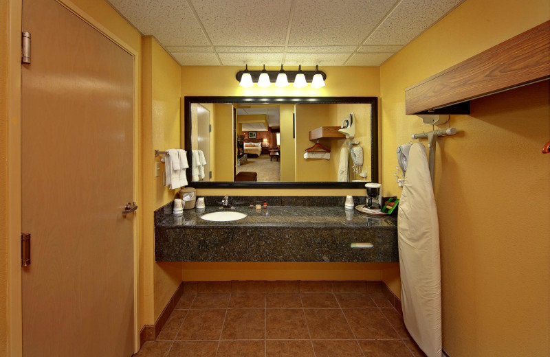 Guest bathroom at Old Creek Lodge.