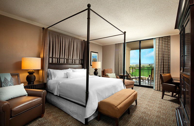 Guest room at The Westin Kierland Resort & Spa.