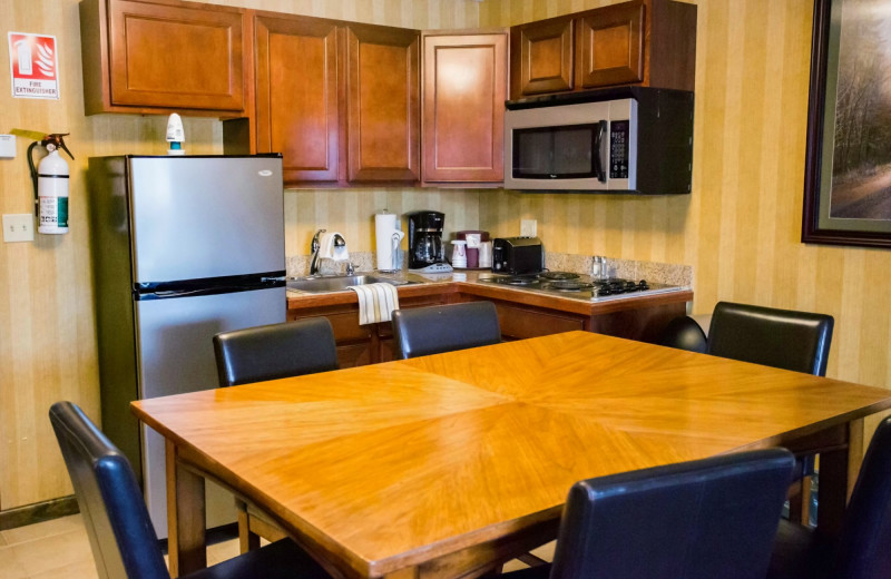 Guest kitchen at Water's Edge Inn & Conference Center.