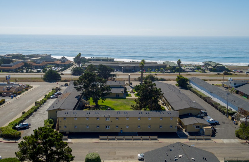 Exterior view of Silver Surf Motel.