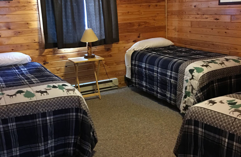 Cabin bedroom at Linder's HideAway Cabins.