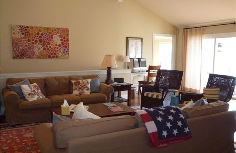 Rental living room at Mountain Lake Rentals.