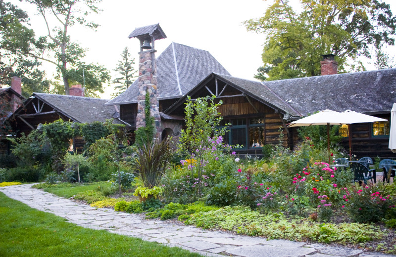Exterior view of Stout's Island Lodge.