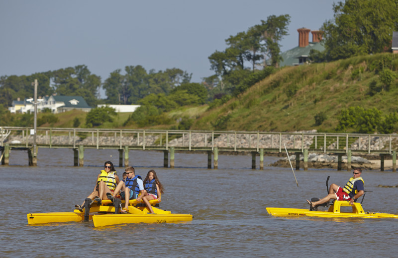 Kayaking at Kingsmill Resort.