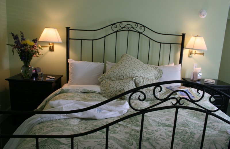 Guest room at Five Gables Inn