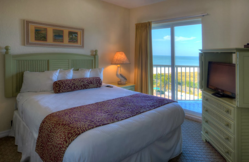 Guest bedroom at Sunset Vistas.