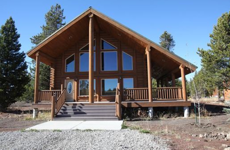 Exterior view of Ponds Lodge.