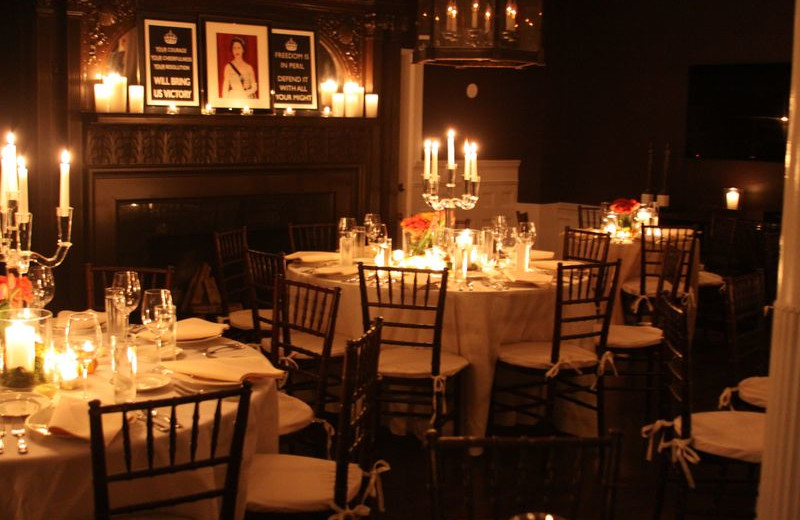 Piano Room at Kemble Inn 