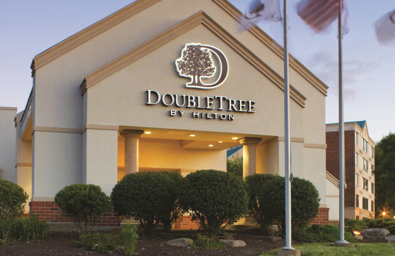 Exterior view of Doubletree Hotel Cleveland South.