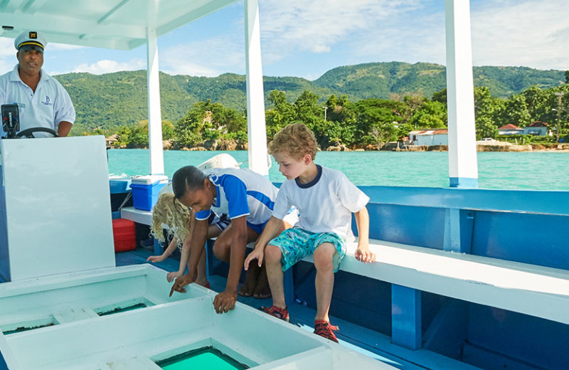 Glass bottom boat at Bluefields Bay Villas.