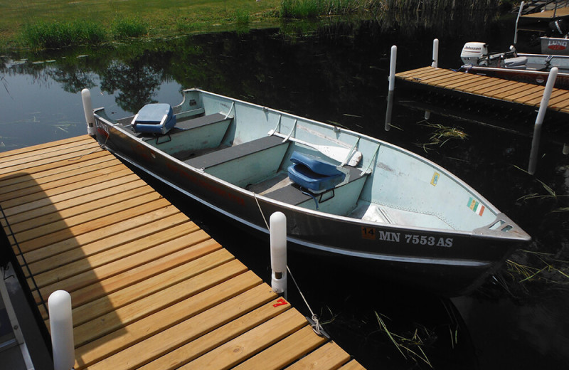 Boating at Maple Trails Resort.