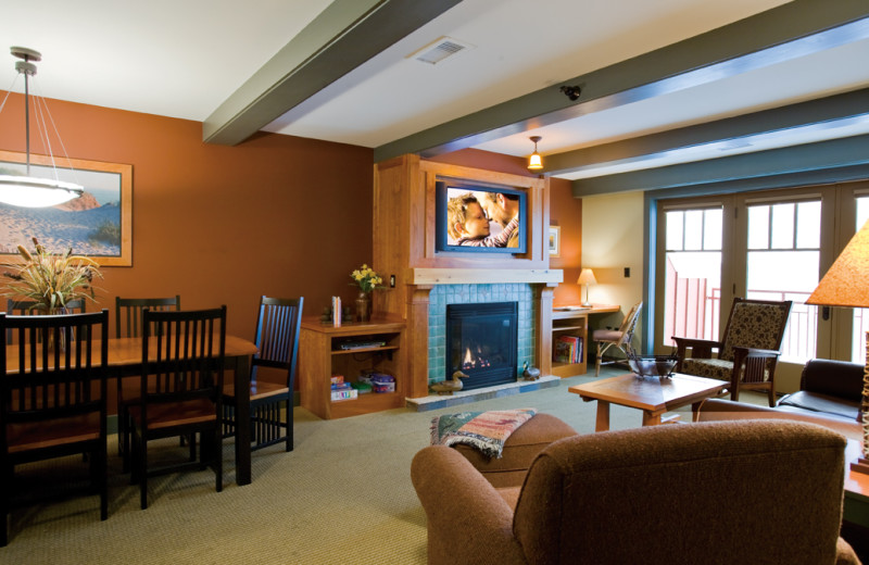 Guest living room at Tamarack Lodge.