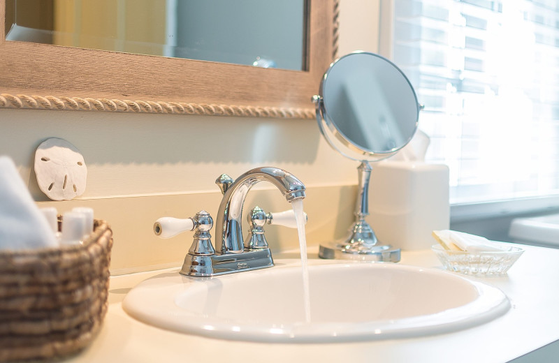 Guest bathroom at Sea Meadow Inn.