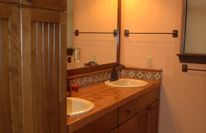 Bathroom at Adobe River Sanctuary.