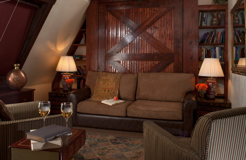 Guest room at Inn At Lake Joseph.