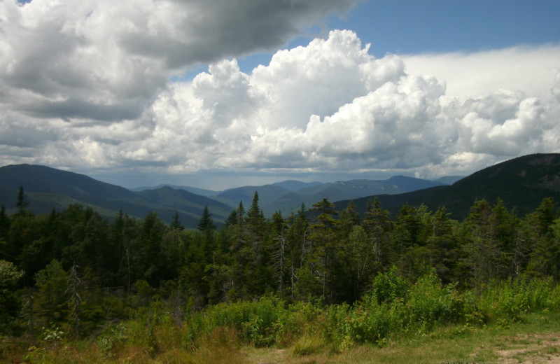 Scenic view near Cathedral Ledge Resort.