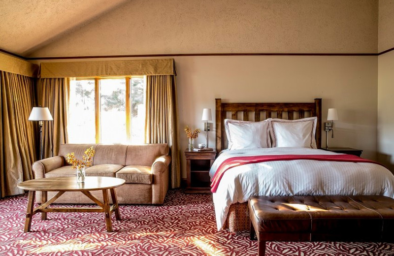 Guest room at Harvest Inn by Charlie Palmer.